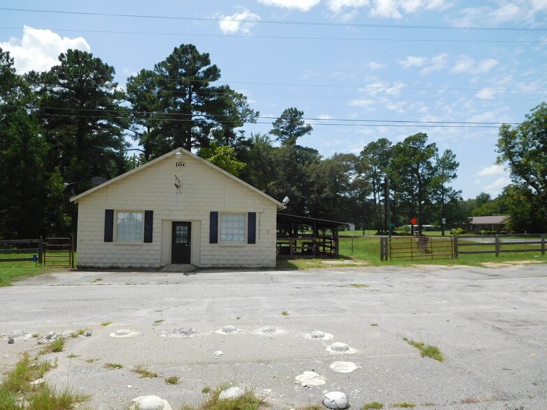 878 Main St, Jeffersonville, GA for sale - Building Photo - Image 1 of 1