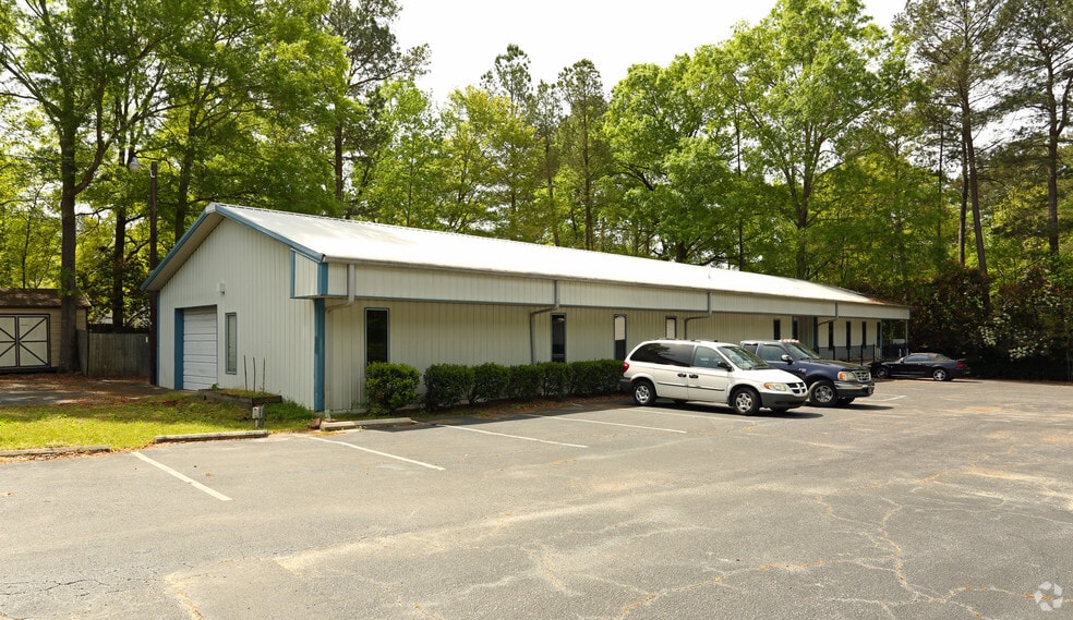 Fully leased 3 building flex center portfolio of 3 properties for sale on LoopNet.com - Primary Photo - Image 3 of 3