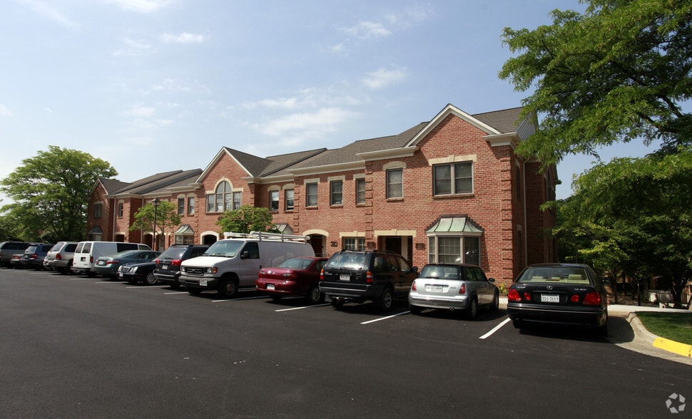 4216 Evergreen Ln, Annandale, VA for sale - Building Photo - Image 1 of 7