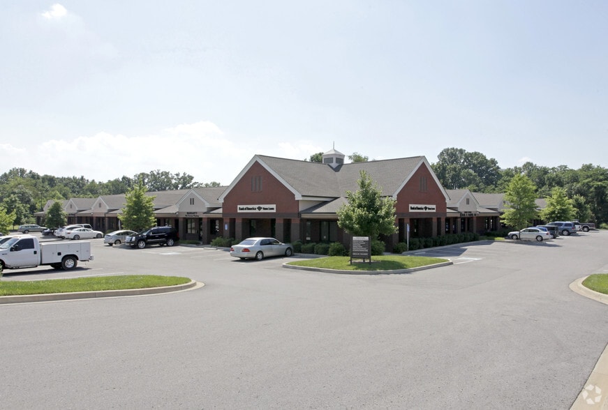 165 Indian Lake Blvd, Hendersonville, TN 37075