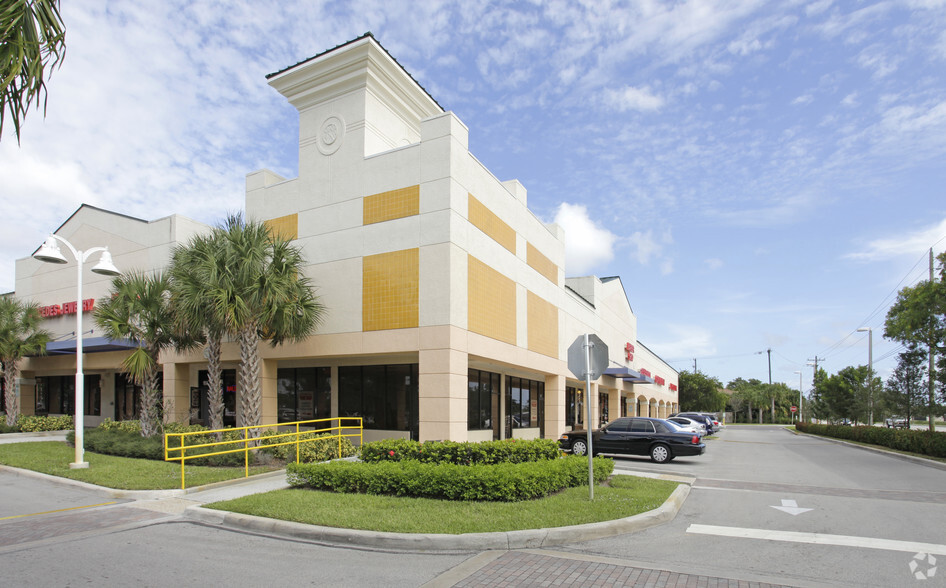 926 S Military Trl, West Palm Beach, FL for lease - Building Photo - Image 3 of 9