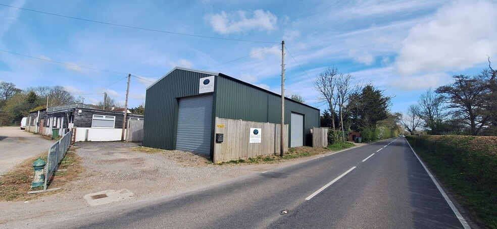 Bognor Rd, Horsham for lease - Building Photo - Image 3 of 7