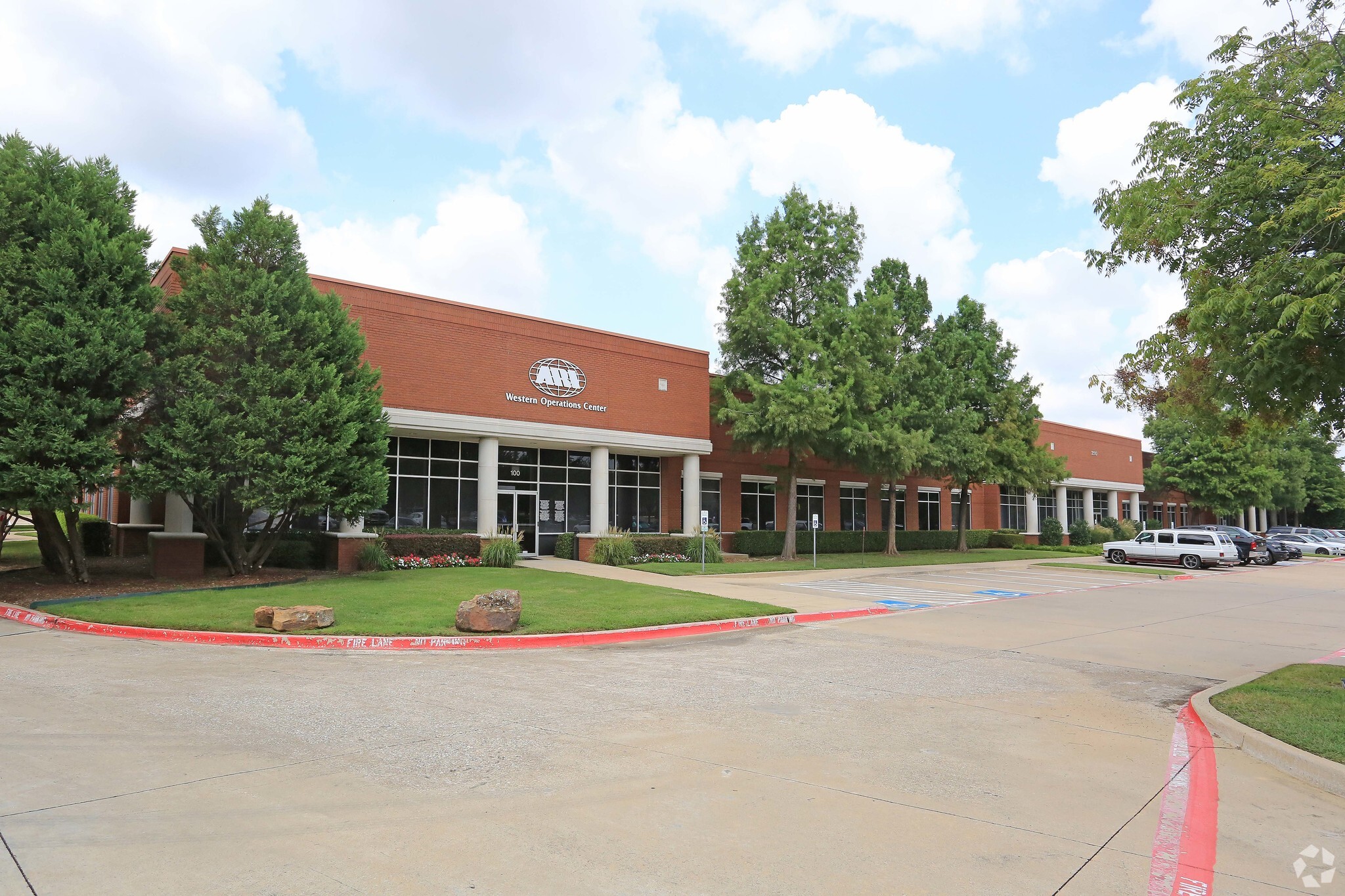 2550 SW Grapevine Pky, Grapevine, TX for lease Building Photo- Image 1 of 9