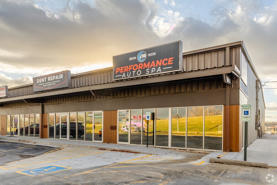 3628 S 144th St, Omaha, NE for lease - Building Photo - Image 1 of 4