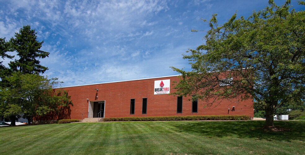 600 Seco Rd, Monroeville, PA for lease - Building Photo - Image 2 of 3