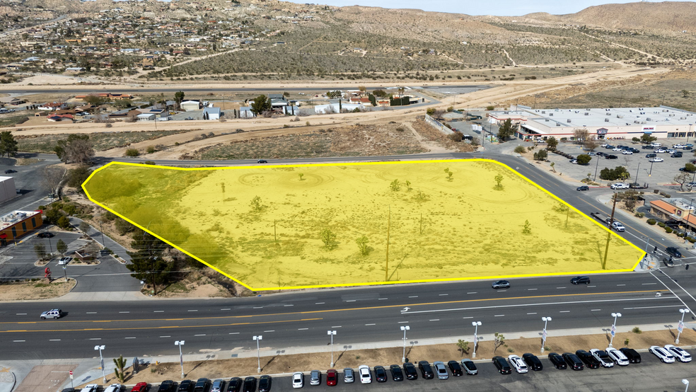 57794 29 Palms hwy, Yucca Valley, CA for sale - Building Photo - Image 1 of 8