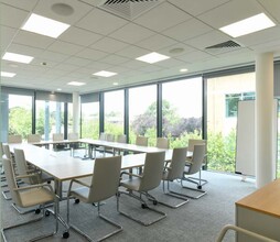 Western Rd, Bracknell for lease Interior Photo- Image 2 of 6