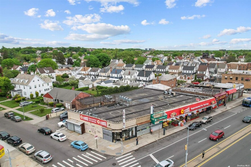 19503 Jamaica Ave, Hollis, NY for sale - Primary Photo - Image 1 of 6