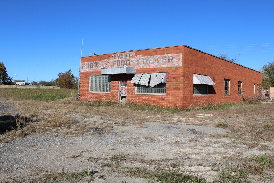 210 W Hwy 84, Evant, TX for sale - Building Photo - Image 1 of 1