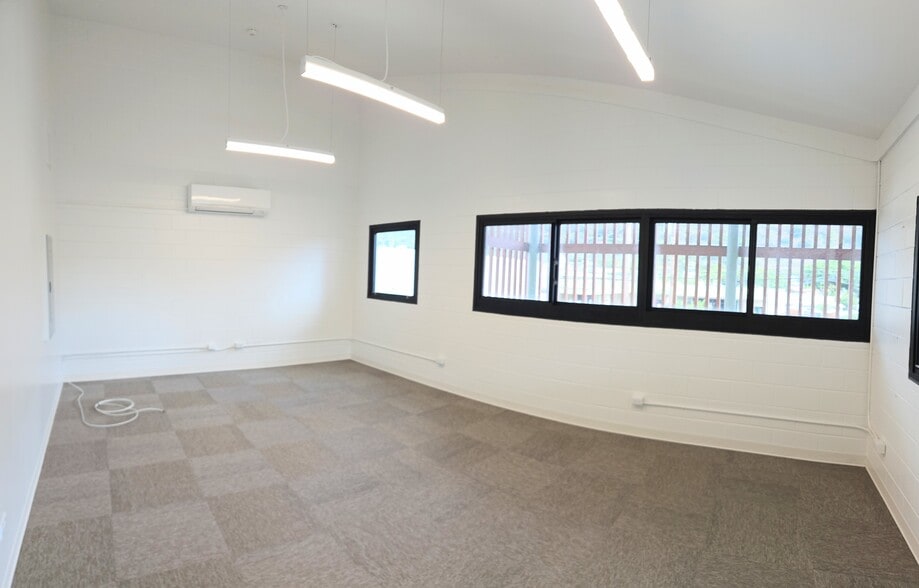 2958 East Manoa Rd, Honolulu, HI for lease - Building Photo - Image 2 of 6