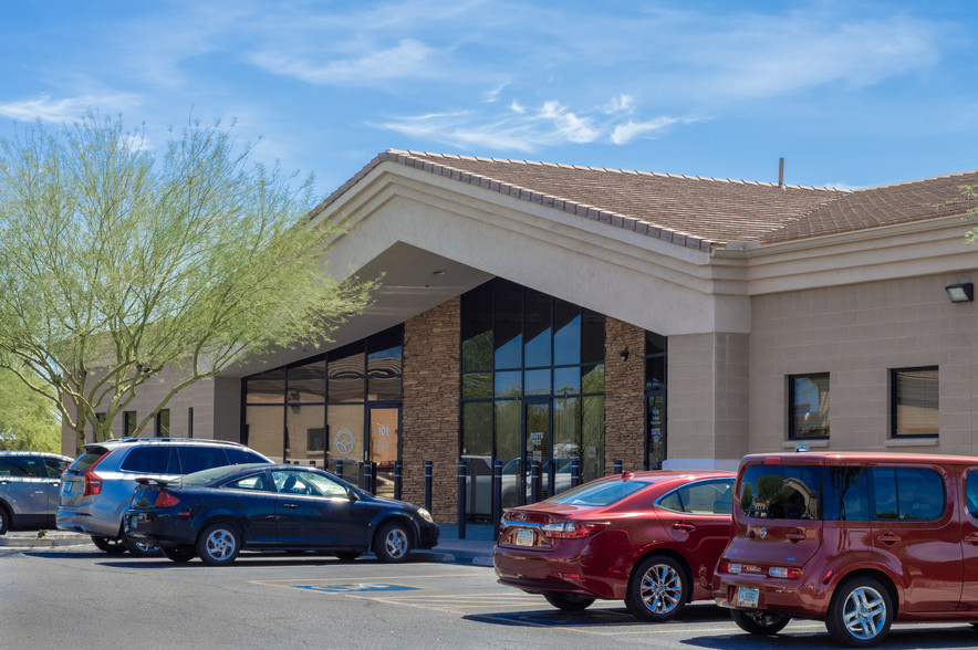 13907 W Camino Del Sol, Sun City West, AZ for lease - Primary Photo - Image 1 of 10