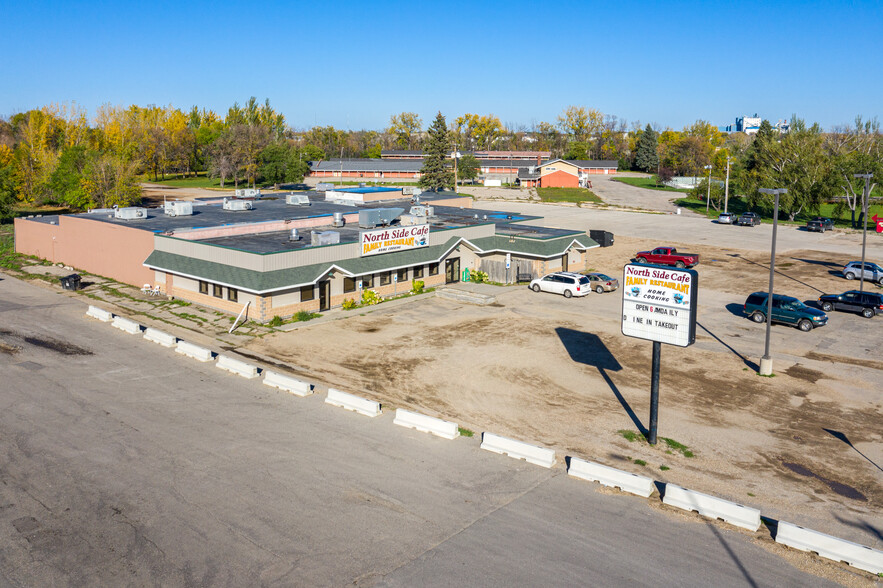 3450 Gateway Dr, Grand Forks, ND for lease - Building Photo - Image 3 of 48