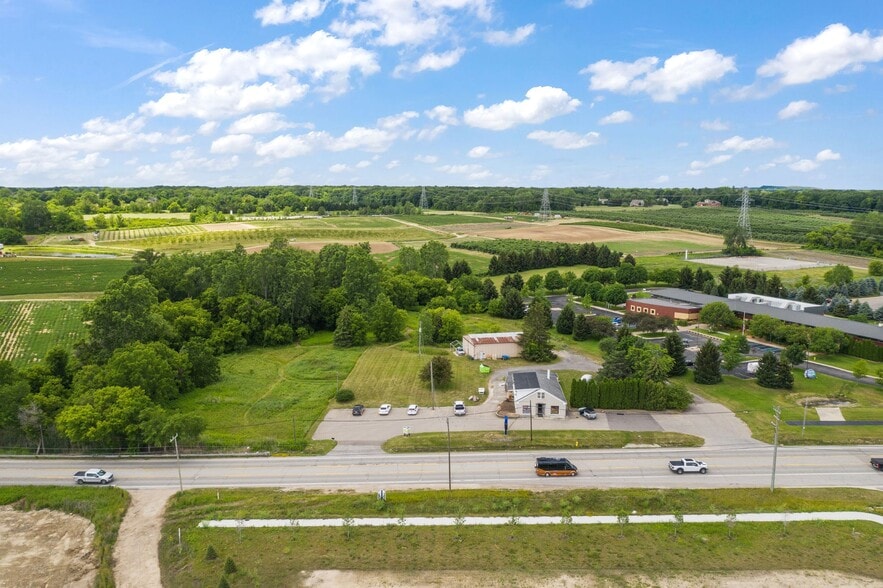 65575 Van Dyke Rd, Washington, MI for lease - Building Photo - Image 3 of 12