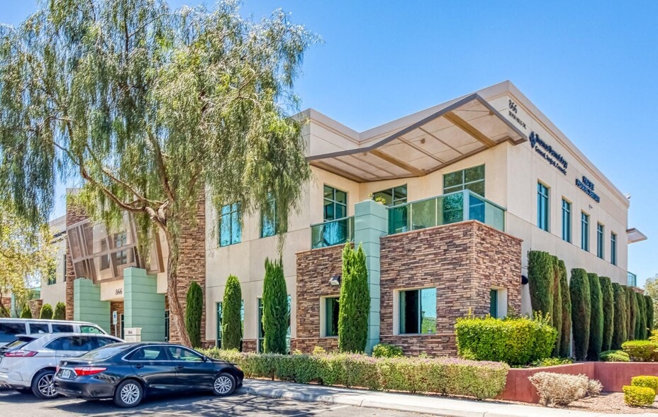 870 Seven Hills Dr, Henderson, NV for lease - Building Photo - Image 3 of 4