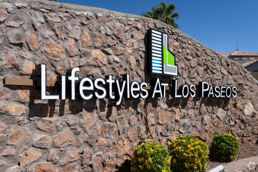 Multifamily in El Paso, TX for sale - Primary Photo - Image 1 of 1