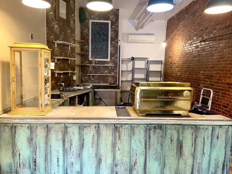 406 Marcus Garvey Blvd, Brooklyn, NY for lease - Interior Photo - Image 3 of 12