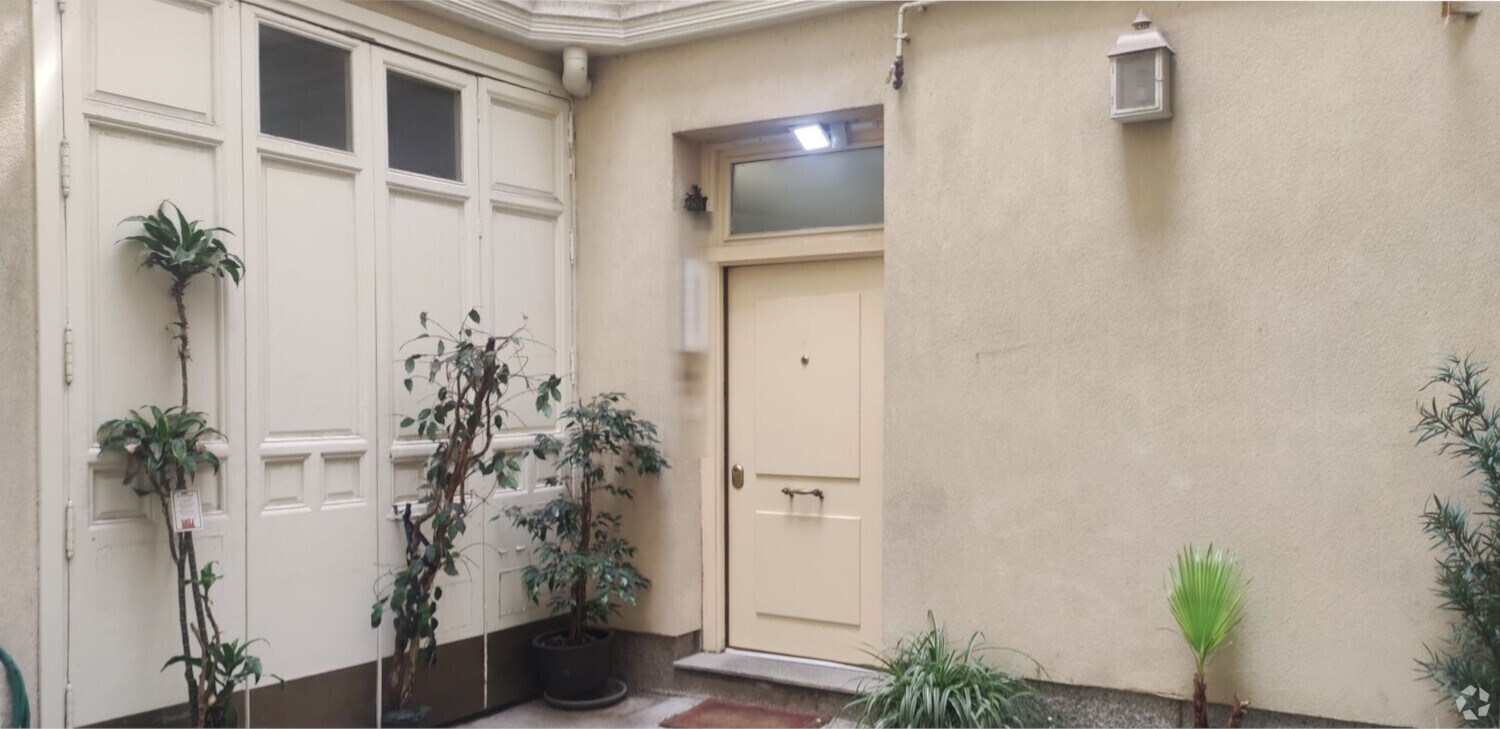 Multifamily in Madrid, Madrid for sale Interior Photo- Image 1 of 1