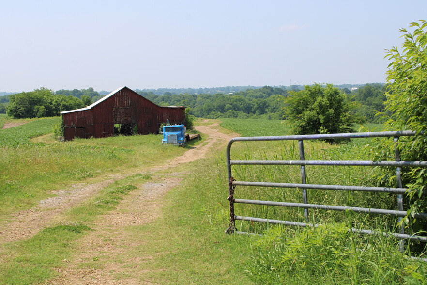 530 Branham Mill Rd, Gallatin, TN for sale - Building Photo - Image 2 of 7