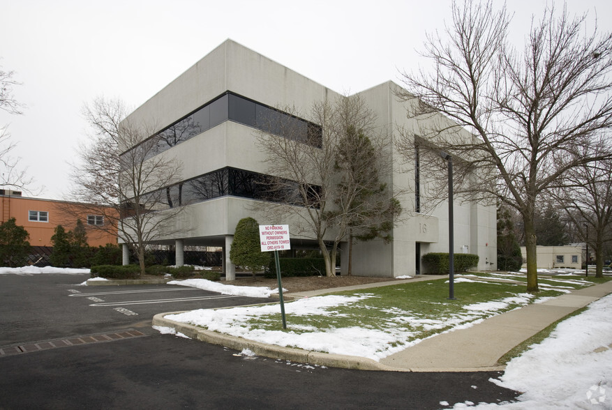 16 Arcadian Way, Paramus, NJ for lease - Building Photo - Image 3 of 12