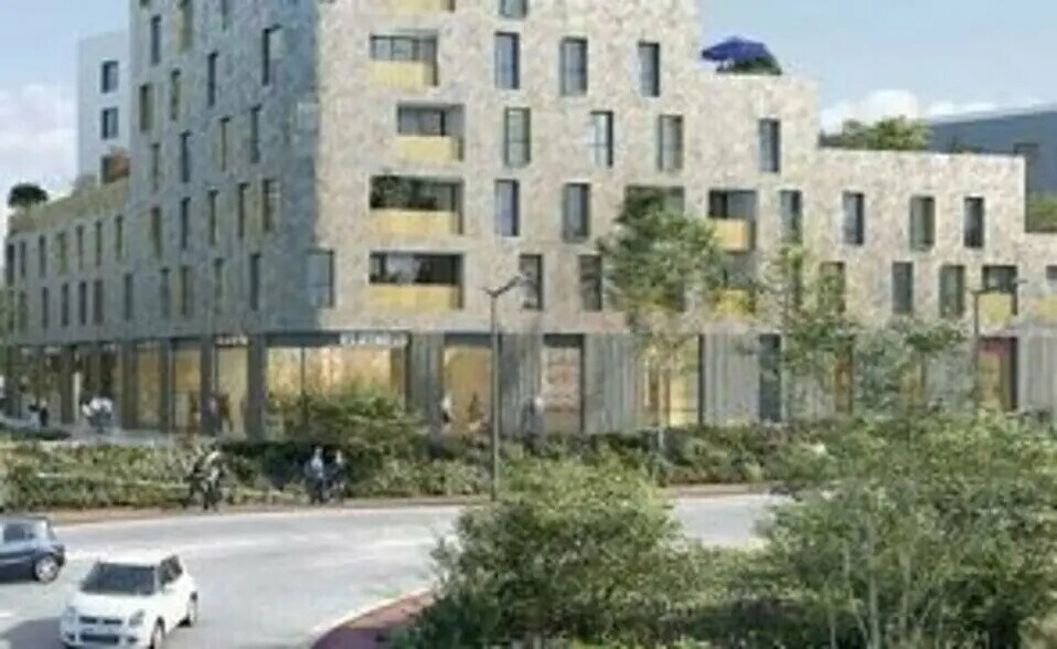 Retail in Magnanville for lease - Building Photo - Image 1 of 6