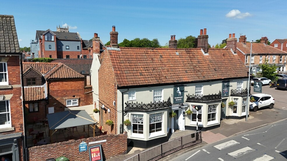 3 Queens Rd, Fakenham for sale - Building Photo - Image 2 of 10