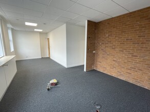 1-7 Frascati Way, Maidenhead for lease Interior Photo- Image 2 of 3