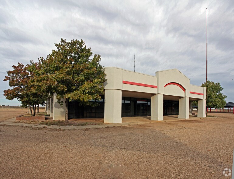 1902 W Woodrow Rd, Slaton, TX for sale - Primary Photo - Image 1 of 1