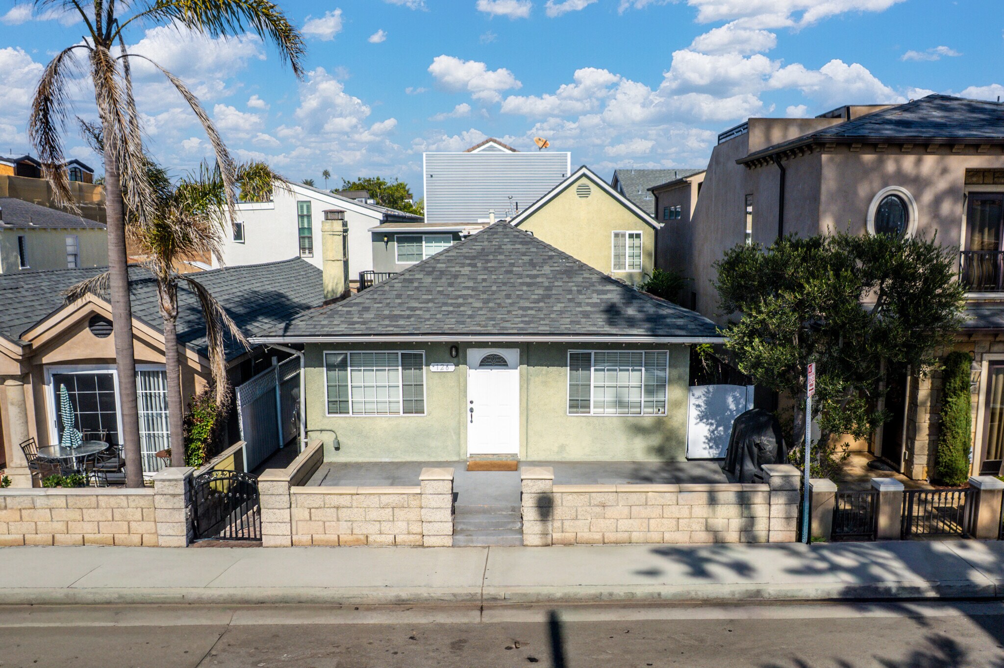 126 E Balboa Blvd, Newport Beach, CA for sale Primary Photo- Image 1 of 62