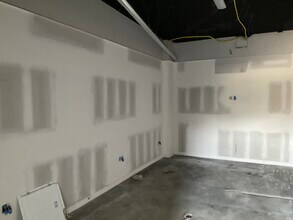 1 Sago St, Clifton, NJ for lease Interior Photo- Image 2 of 23