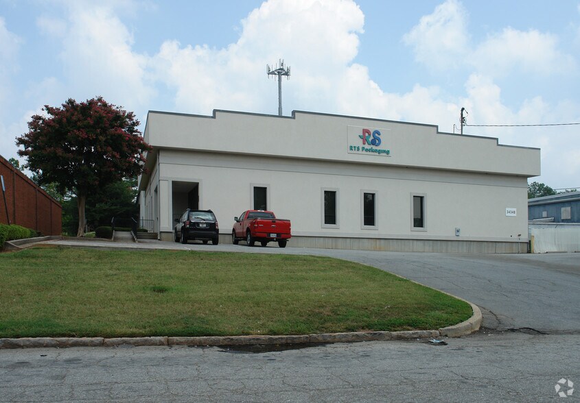 3434B Montreal Industrial Way, Tucker, GA for lease - Primary Photo - Image 1 of 4