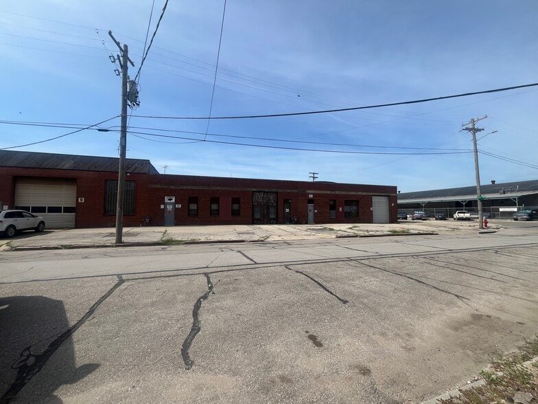 601-603 L St, Lincoln, NE for lease - Building Photo - Image 2 of 5