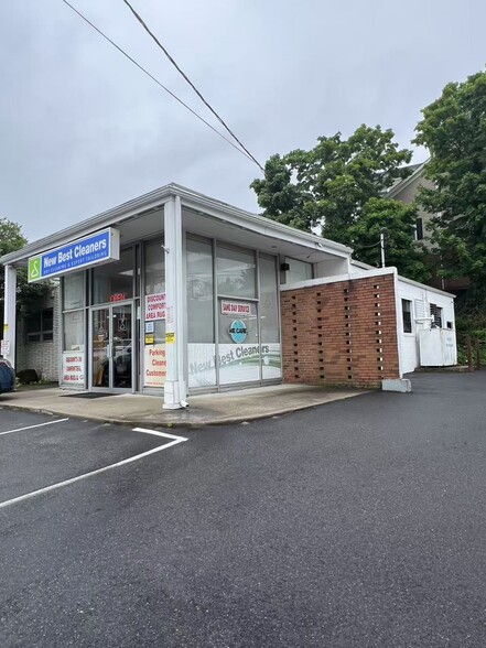 1502 Main St, Port Jefferson, NY for sale - Building Photo - Image 3 of 7