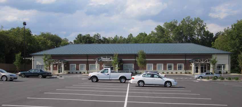 107 E McClanahan St, Oxford, NC for lease - Primary Photo - Image 2 of 2