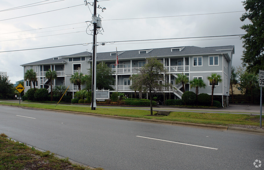 232 Causeway Dr, Wrightsville Beach, NC for sale - Primary Photo - Image 1 of 1