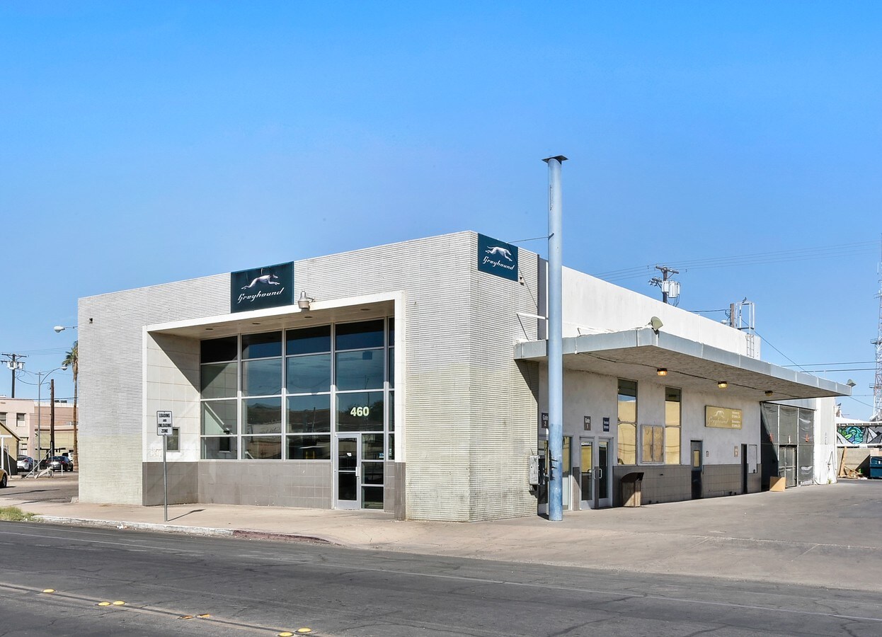 460 W State St, El Centro, CA 92243
