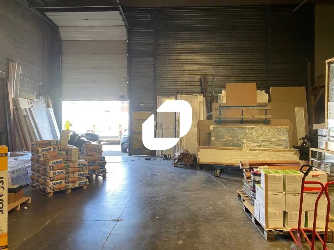 Office in Gennevilliers for lease Building Photo- Image 1 of 14