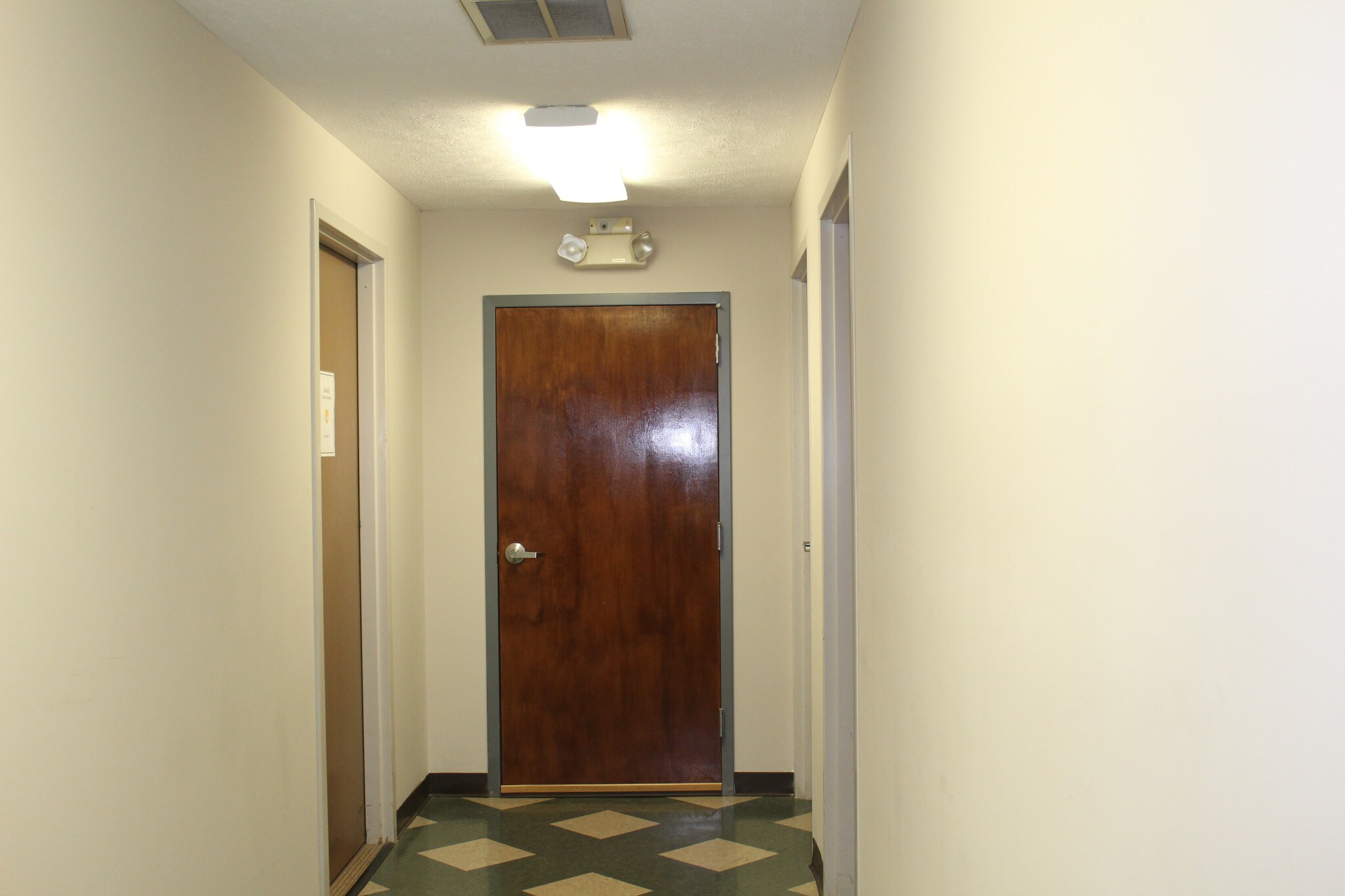 4290 Lakeland Dr, Flowood, MS 39232 4290 Lakeland Drive