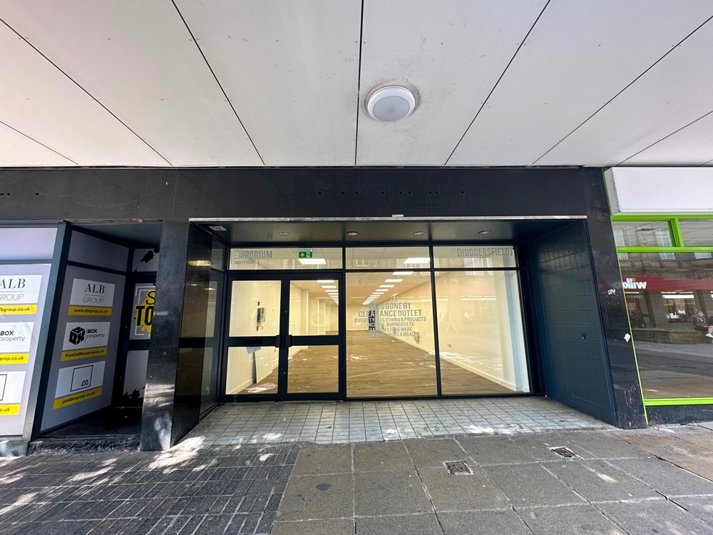 108-110 New St, Huddersfield for sale Primary Photo- Image 1 of 5