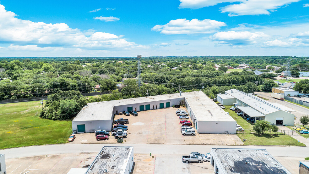 3620 Graves Blvd, Pantego, TX for lease - Building Photo - Image 1 of 5