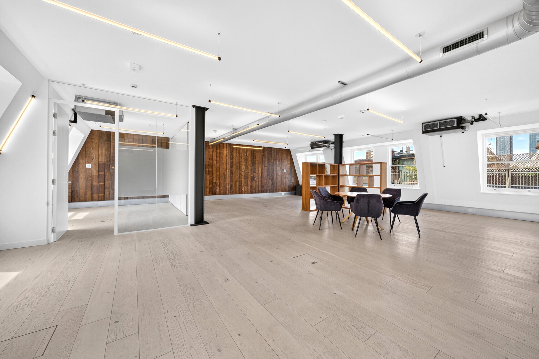 15-16 Dufferin St, London for sale Interior Photo- Image 1 of 23