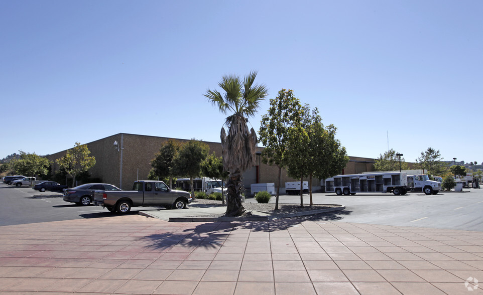 702 National Ct, Richmond, CA for lease - Building Photo - Image 3 of 4