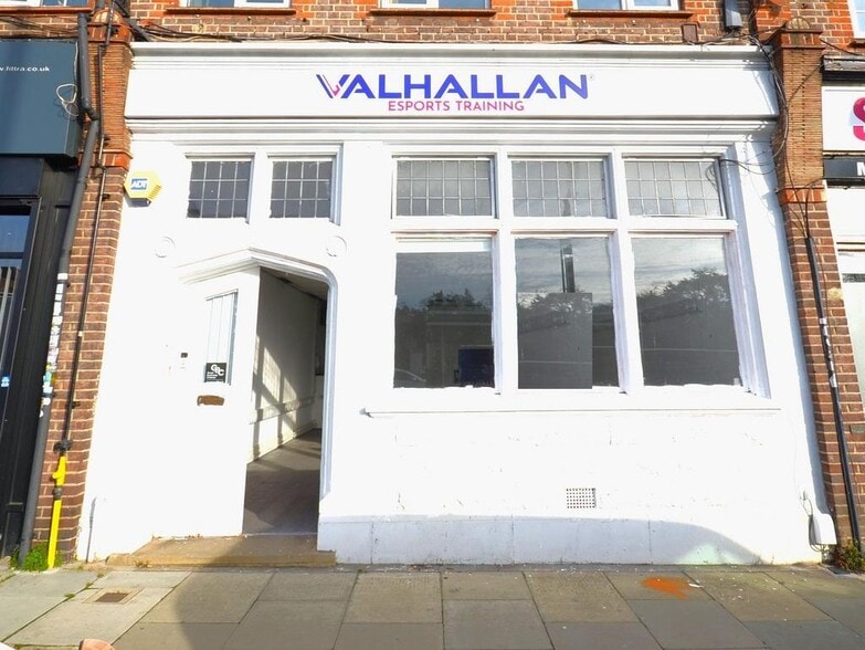 12 Park Para, London for sale - Primary Photo - Image 1 of 1