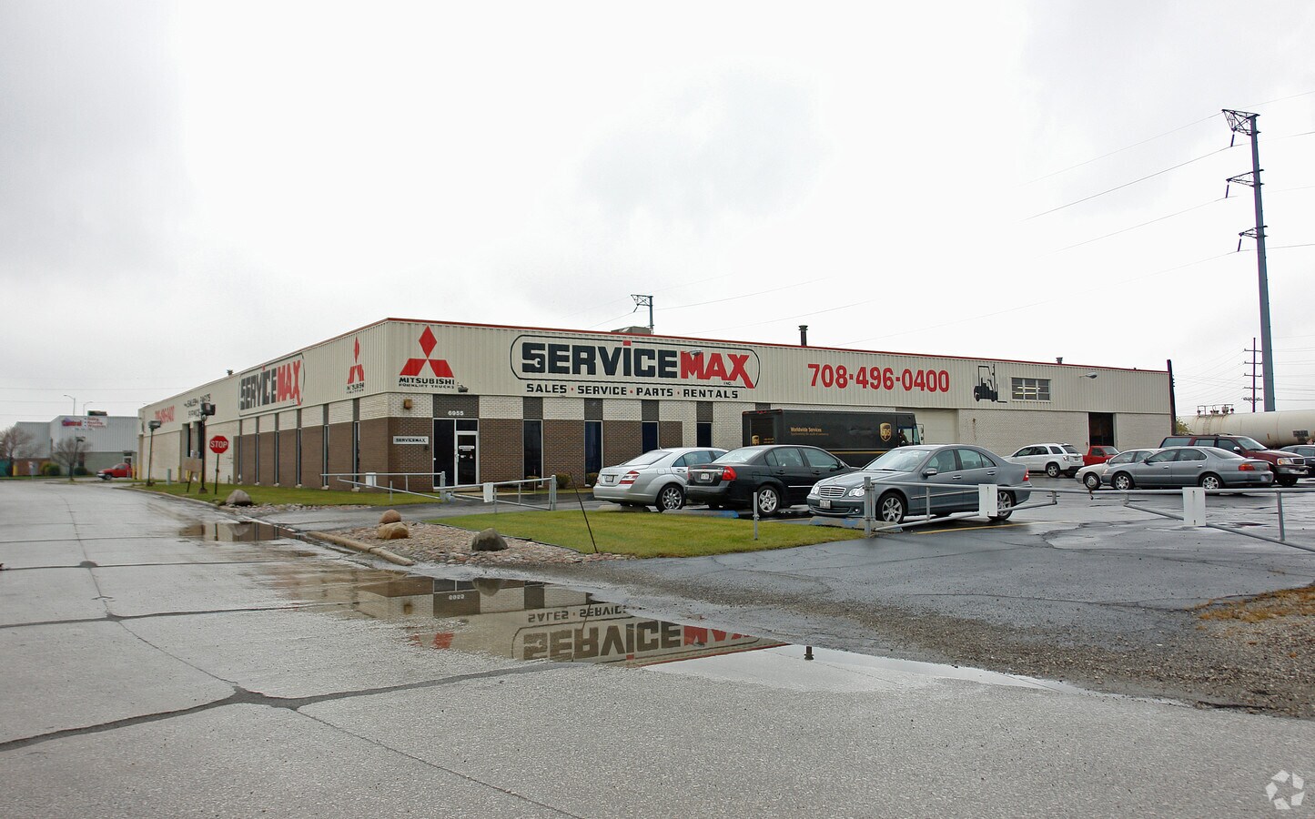 6955 S Harlem Ave, Bedford Park, IL 60638