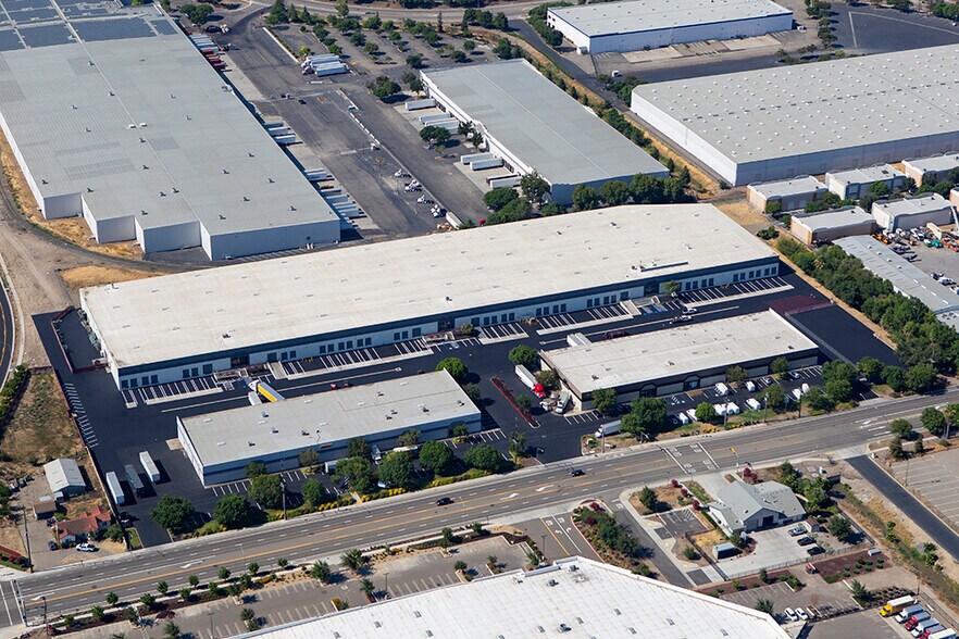 1050 E Grant Line Rd, Tracy, CA for lease - Aerial - Image 1 of 11