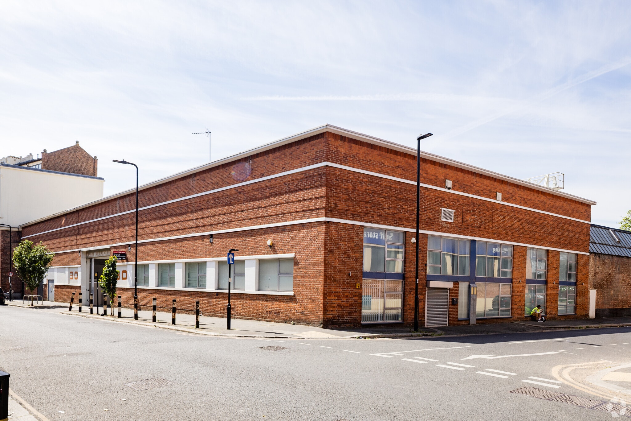 30 Warple Way, London for sale Primary Photo- Image 1 of 3