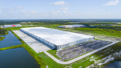 4100 Logistics Park, Winter Haven, FL for lease Building Photo- Image 2 of 2