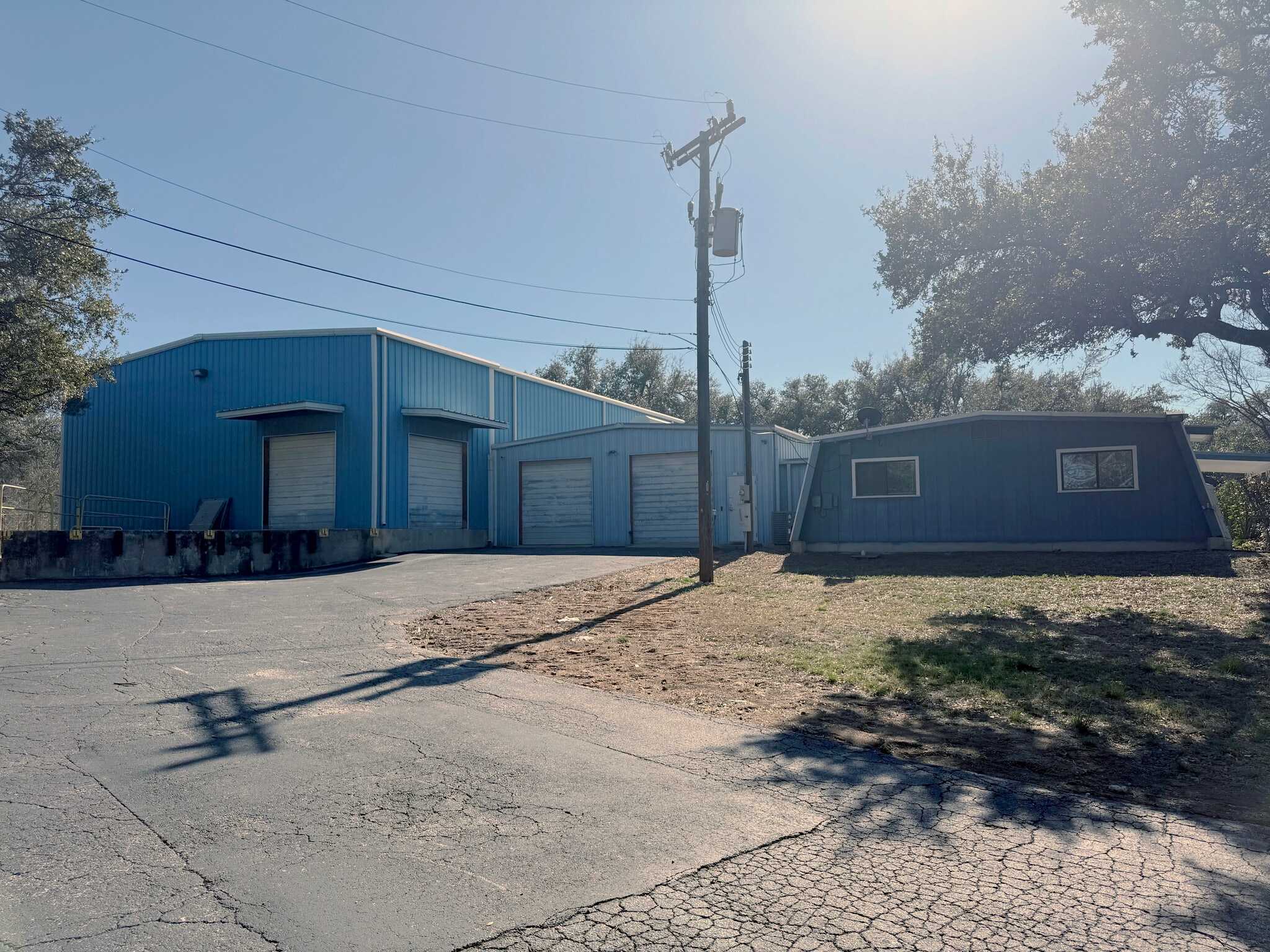 2340 W R Larson Rd, San Antonio, TX for lease Building Photo- Image 1 of 21