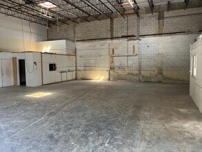 1020-1040 W Prospect Rd, Fort Lauderdale, FL for lease Interior Photo- Image 1 of 5