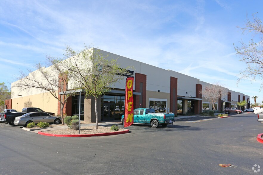 4215 E Broadway Rd, Phoenix, AZ for sale - Primary Photo - Image 1 of 1