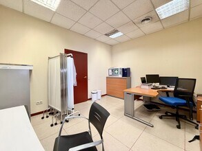 Retail in Móstoles, Madrid for lease Interior Photo- Image 2 of 6